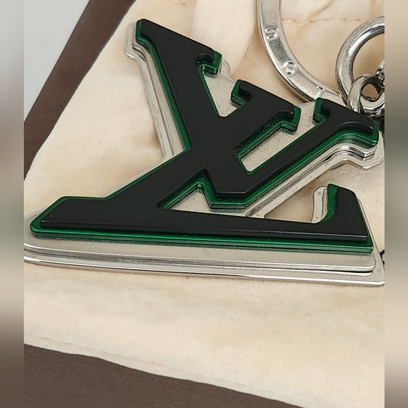 Louis Vuitton Keychain/Bag Charm - Picture 2 of 8